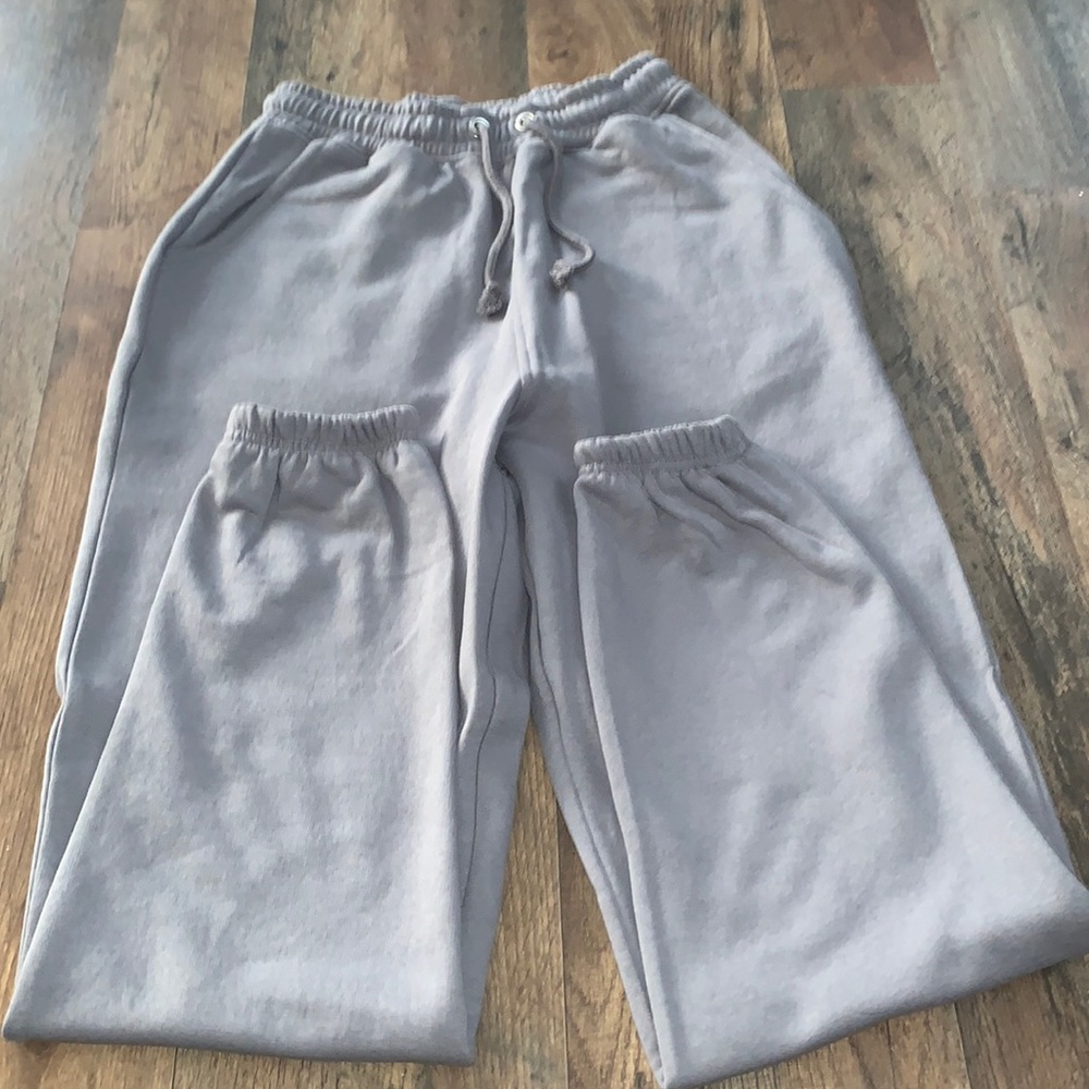 never worn, thick, gray, missguided sweatpants